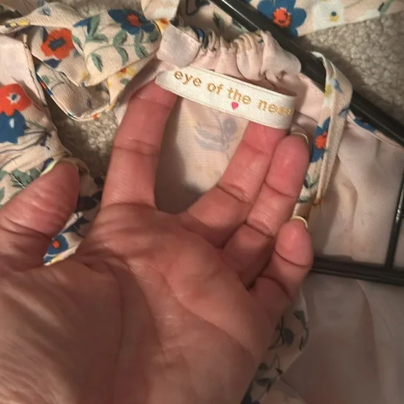 Eye of the needle floral dress - Picture 4 of 5